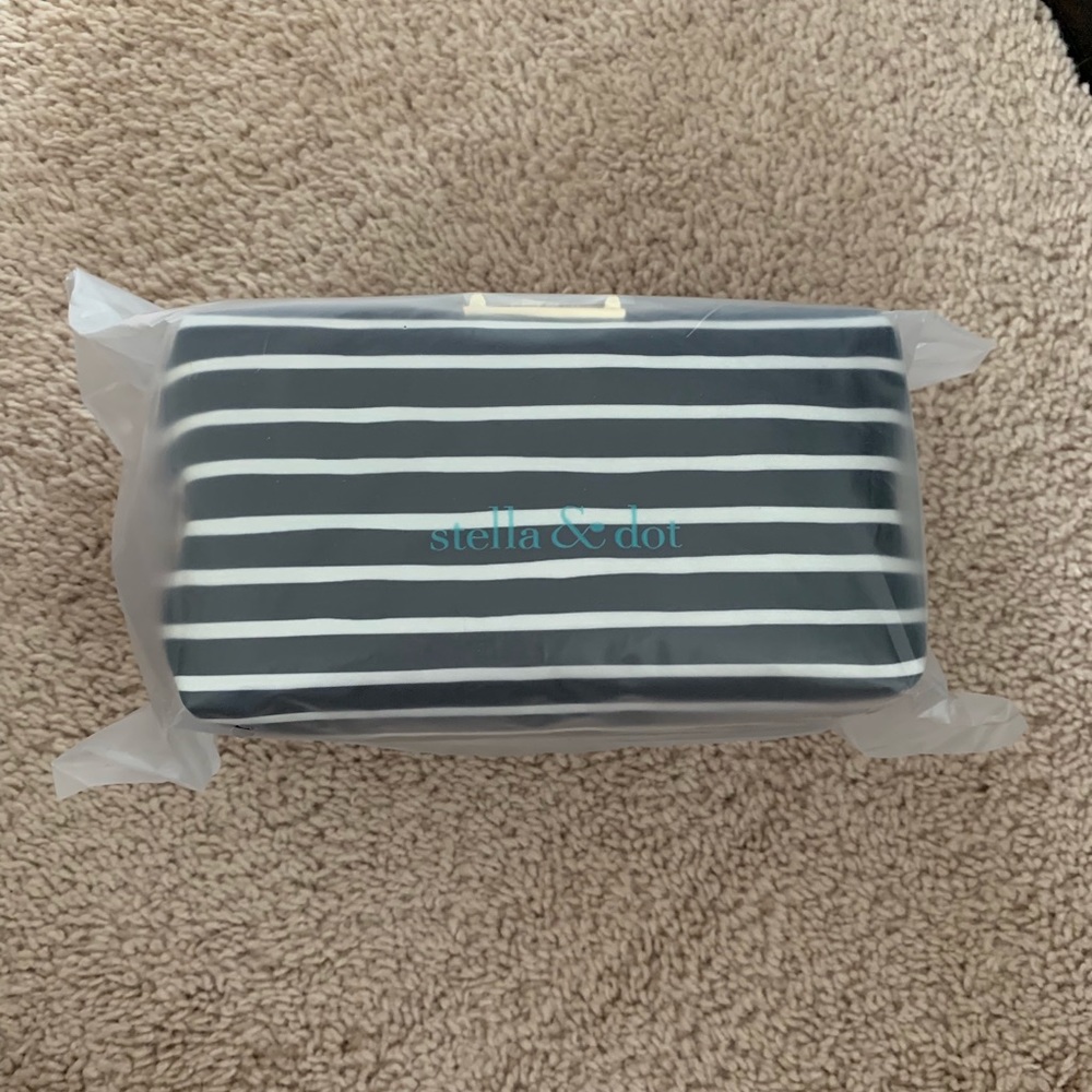 Brand new Stella & Dot pouf